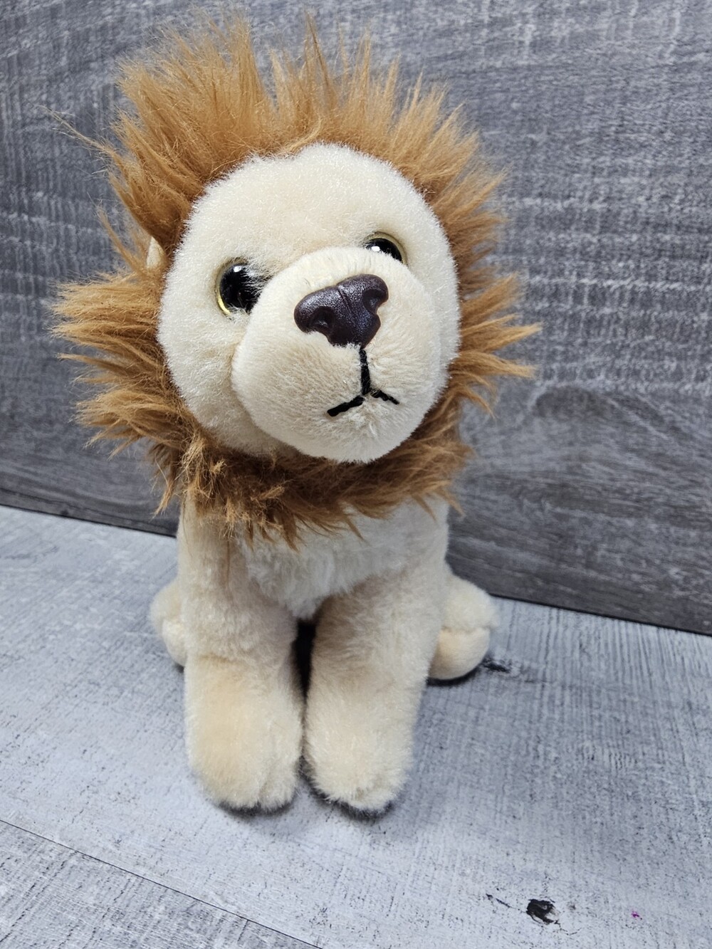Petting Zoo Plush Tan Sitting Lion Cat Cub Plush 8" Plush JLI 1994 Vintage